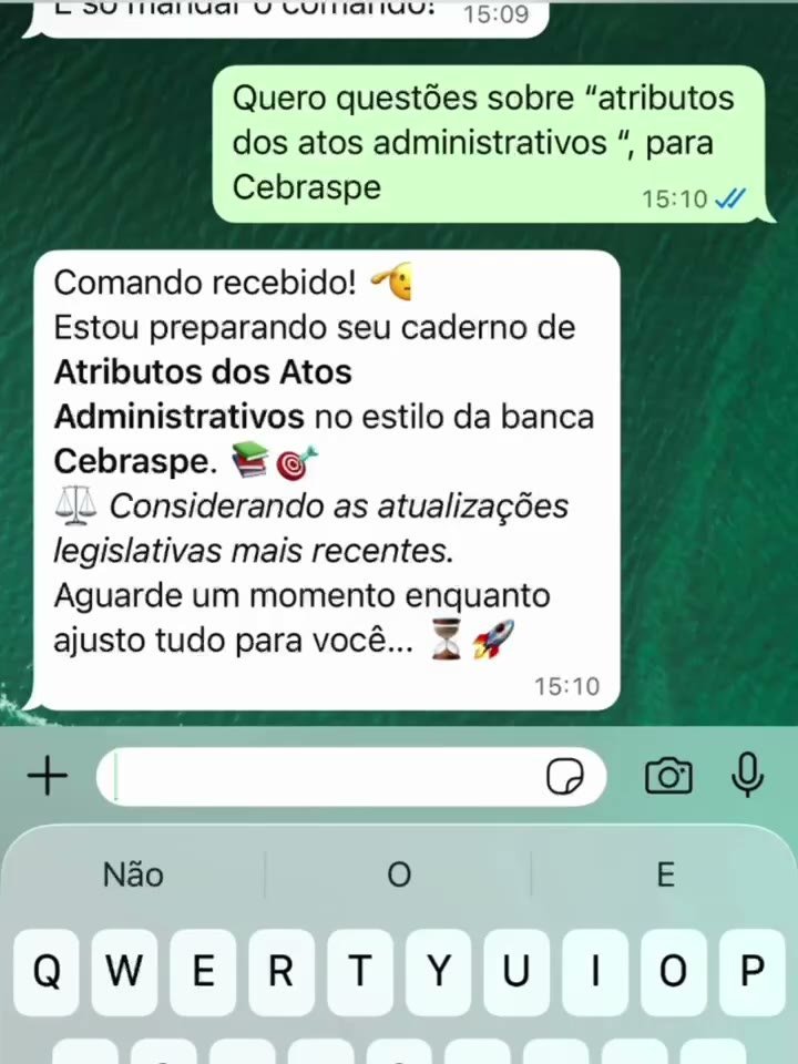 O Professor QuestHub montando um caderno de questões no WhatsApp